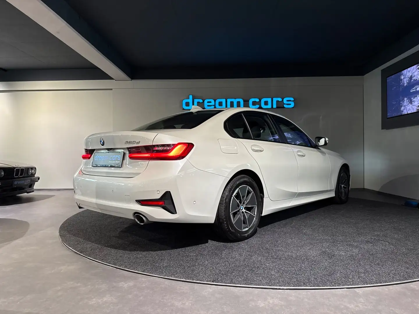 BMW 320 d (G20)  Aut. / Lenkradheizung / Assistenzysteme / Blanc - 2