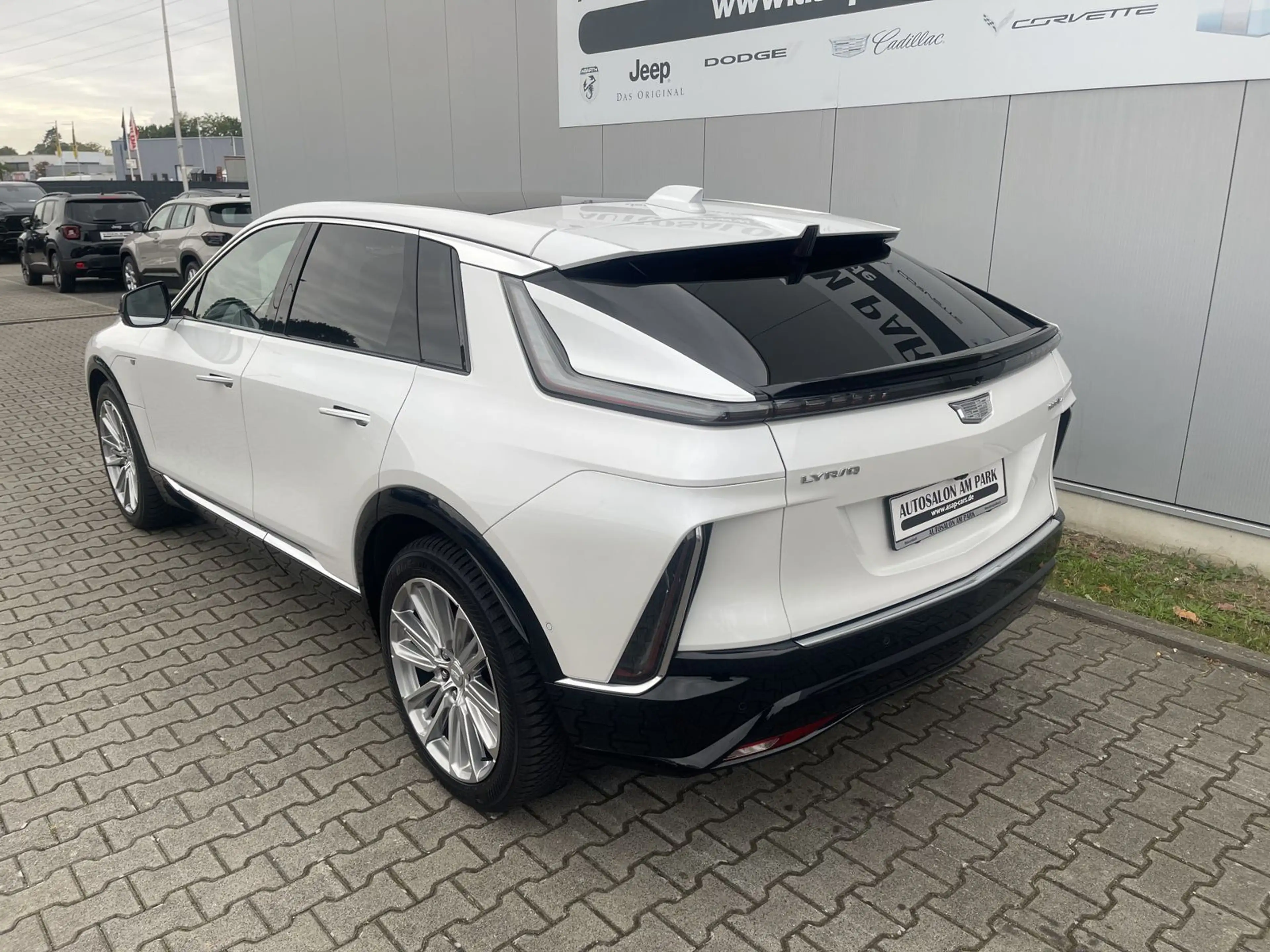 Cadillac Lyriq Luxury 600e AWD | Vollausstattung — photo 13