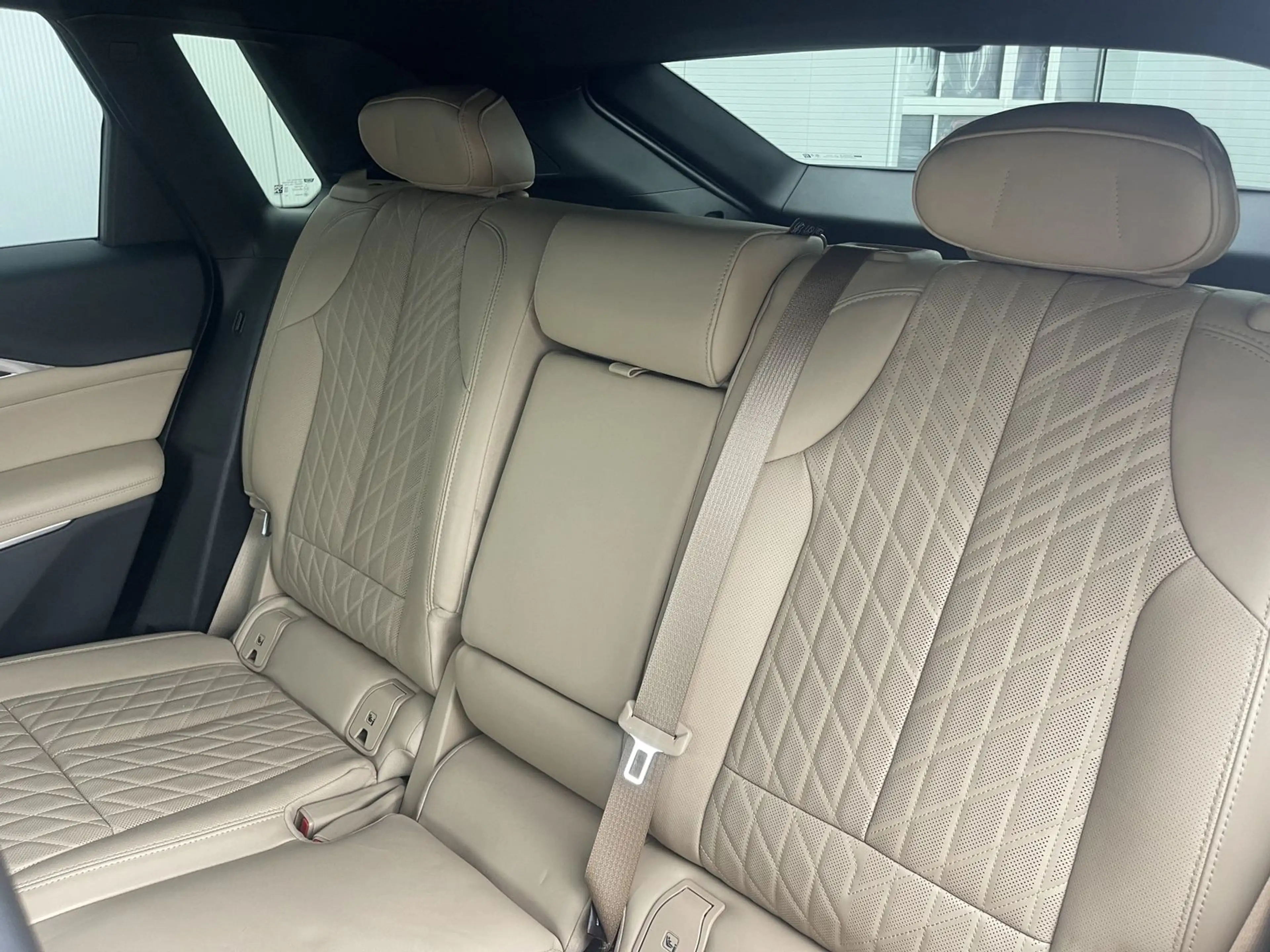 Cadillac Lyriq Luxury 600e AWD | Vollausstattung — photo 12
