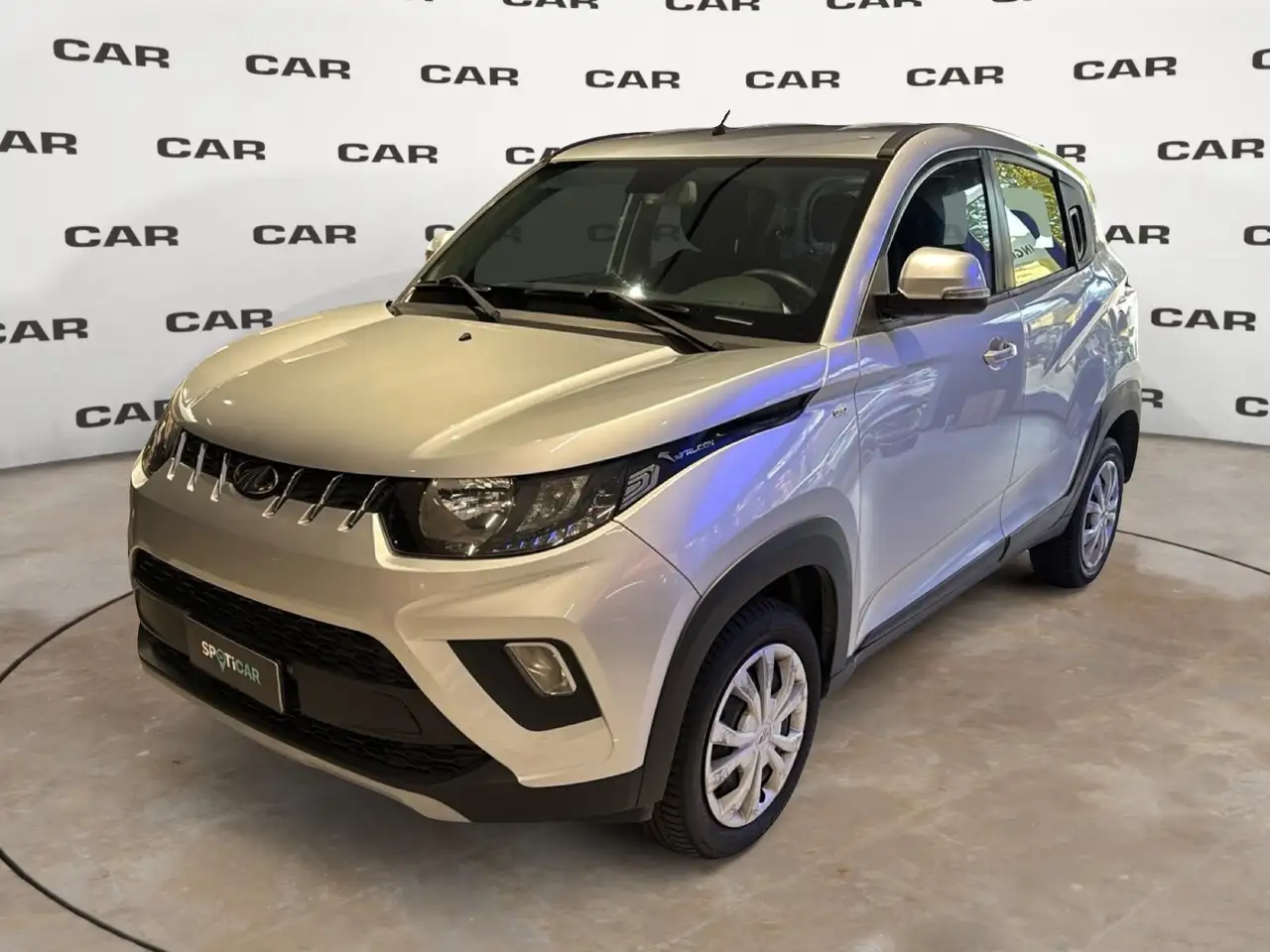 Mahindra KUV100