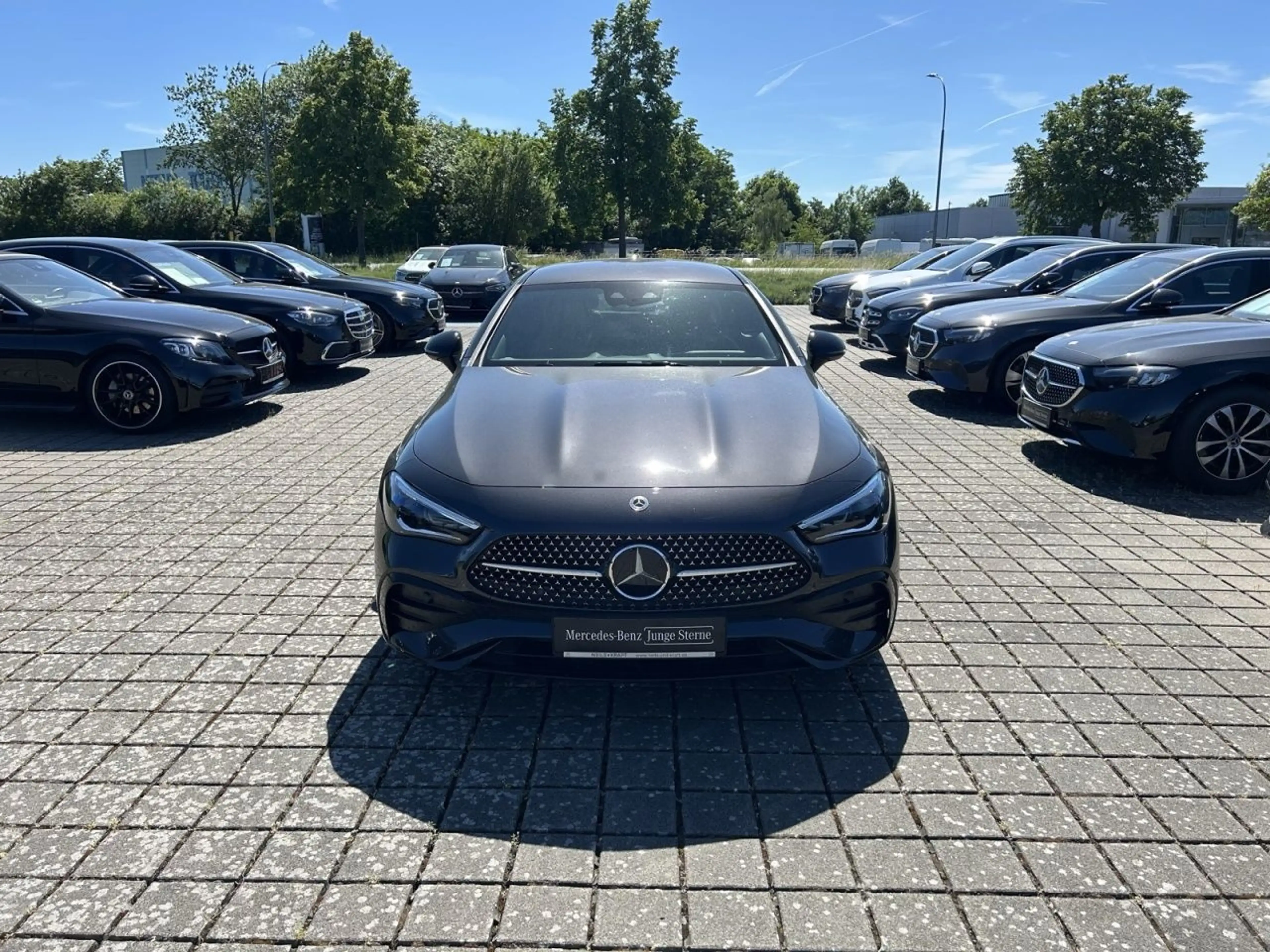 Mercedes-Benz CLE 220 d Coupé AMG+NIGHT+FAHRASSIST+MEMORY+KAM — photo 3