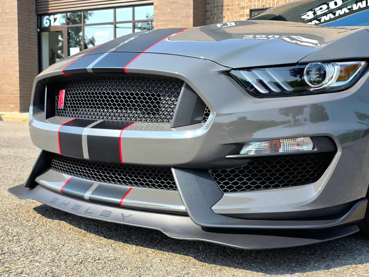 Ford Mustang снимка Ford Mustang
