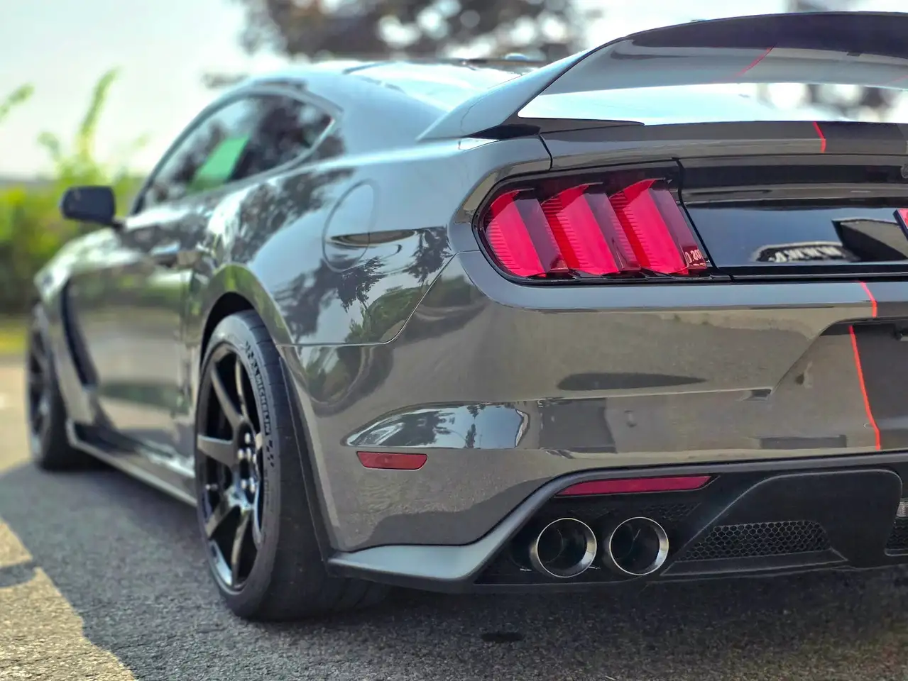 Ford Mustang снимка Ford Mustang