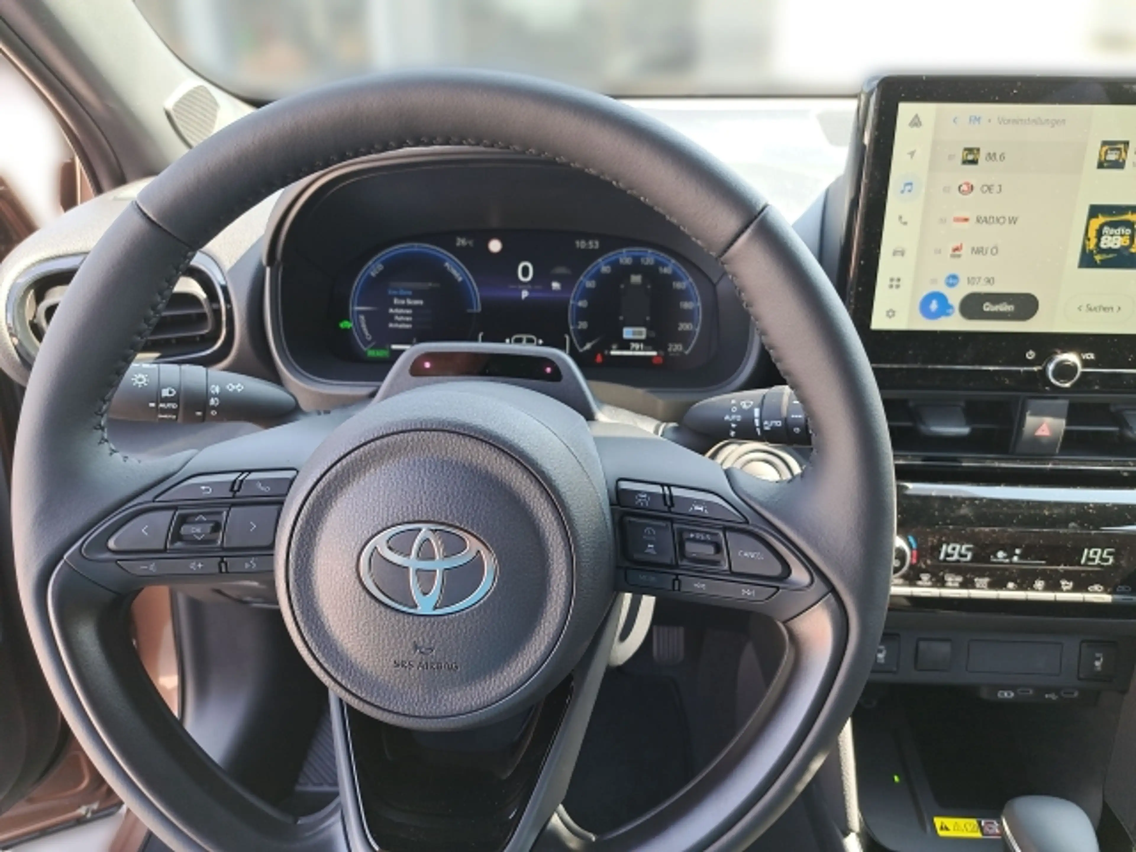Toyota Yaris Cross Yaris Cross Lounge 1,5 HSD — photo 14