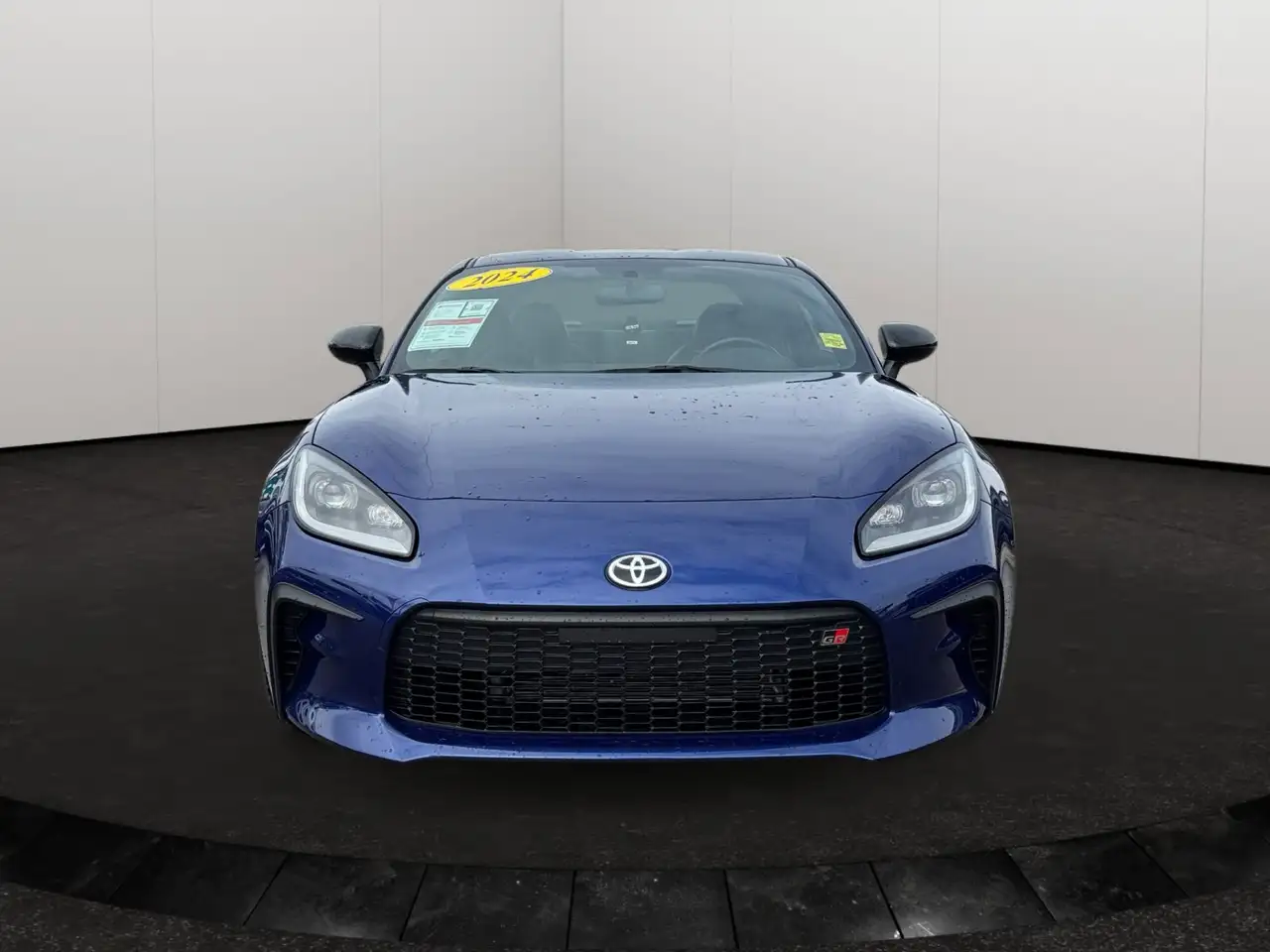 Toyota GR86 снимка Toyota GR86