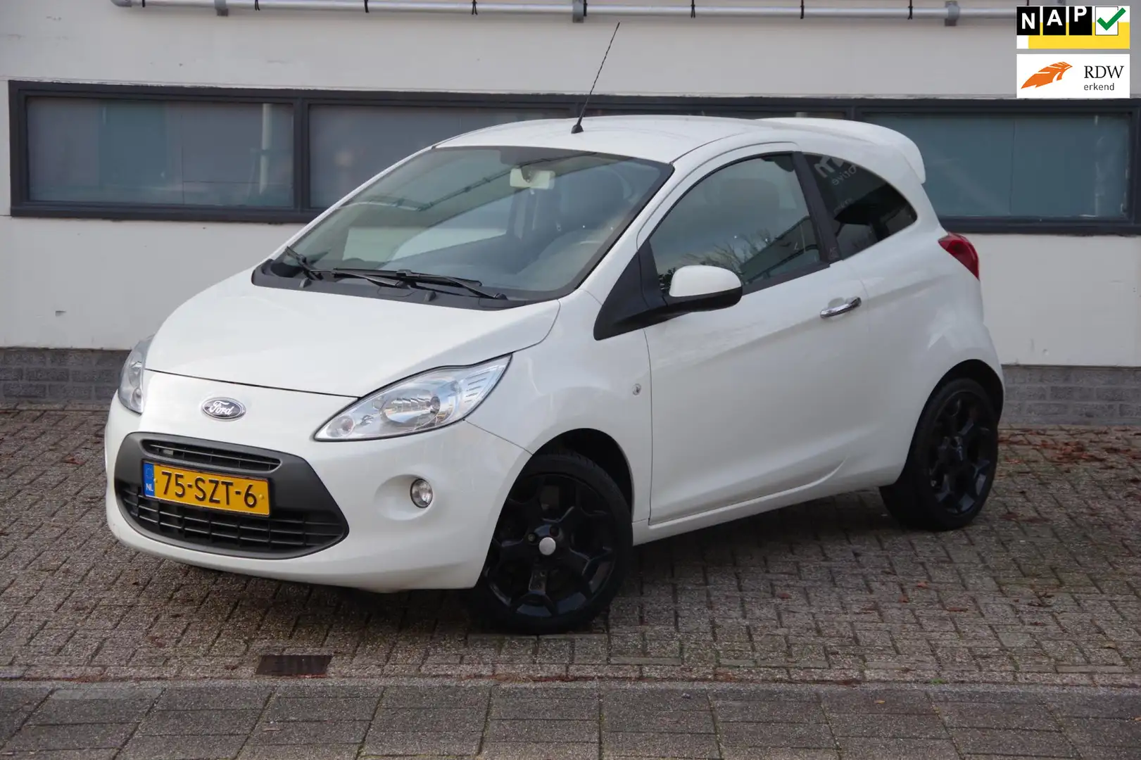 Ford Ka/Ka+ 1.2 Titanium X start/stop /1e eigenaar/ NL Auto/ Wit - 1