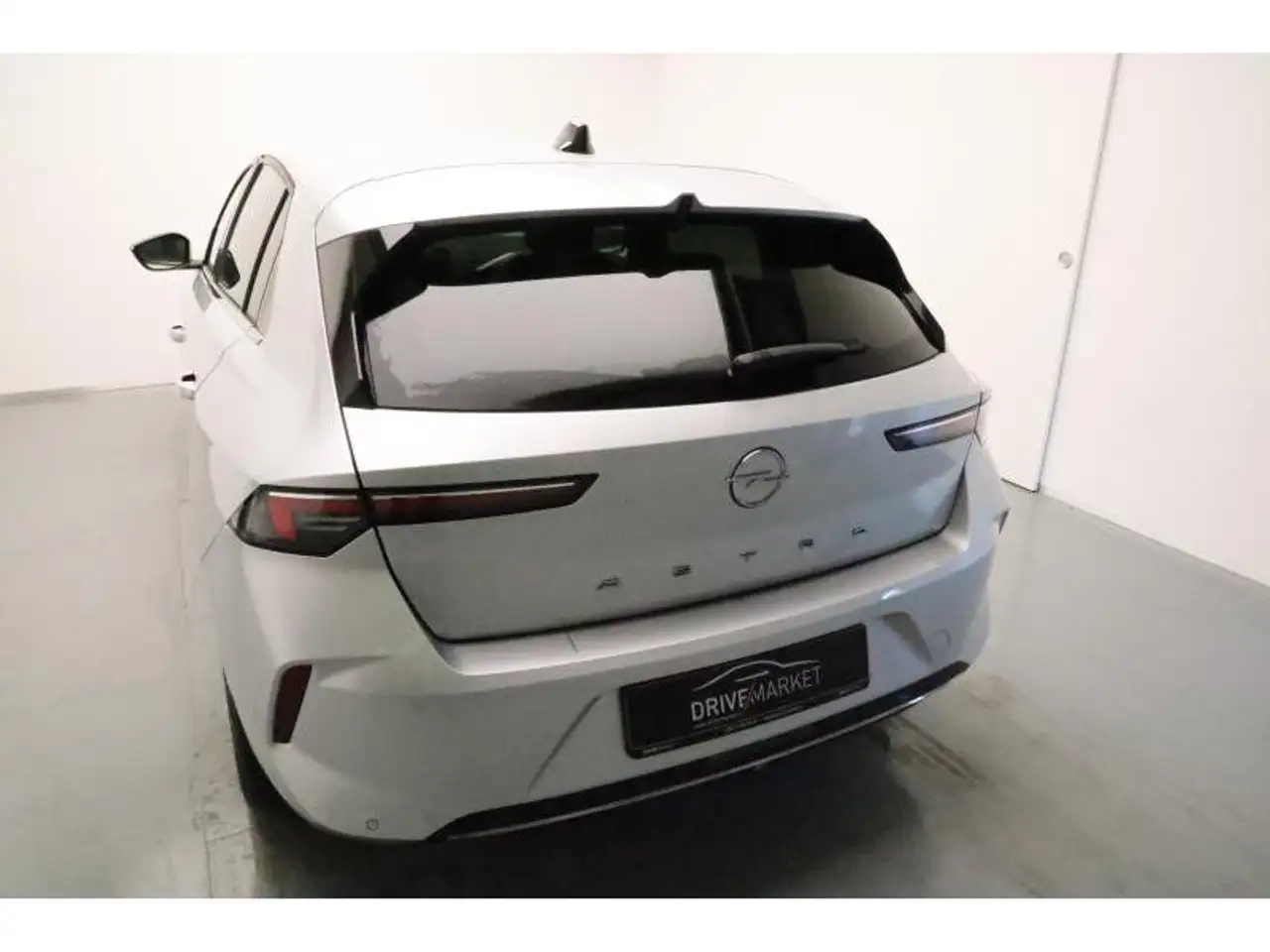 Opel Astra L Elegance 16