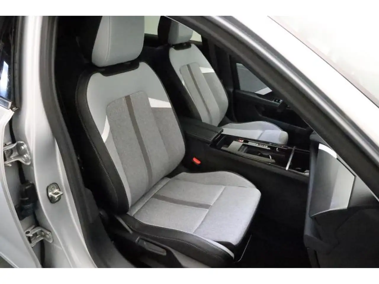 Opel Astra L Elegance 12
