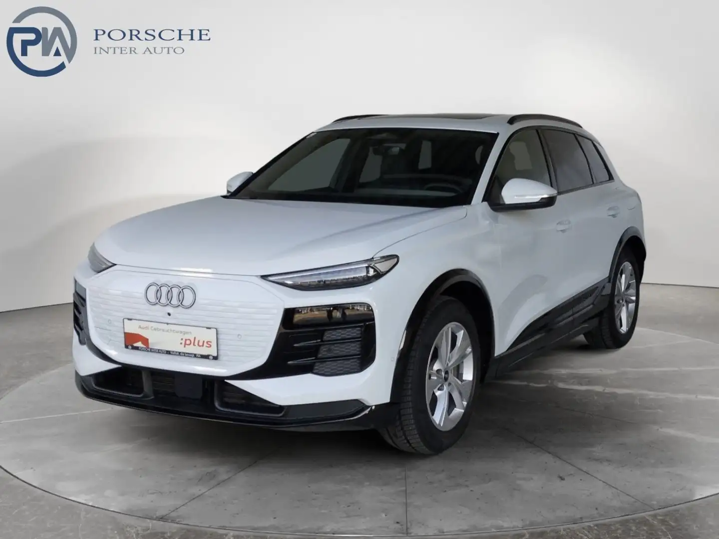 Audi Q6 e-tron quattro business Weiß - 1