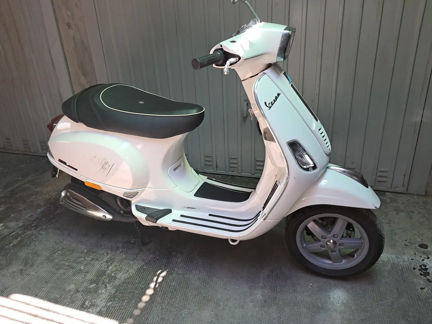 Vespa S 50 Blanc - 1