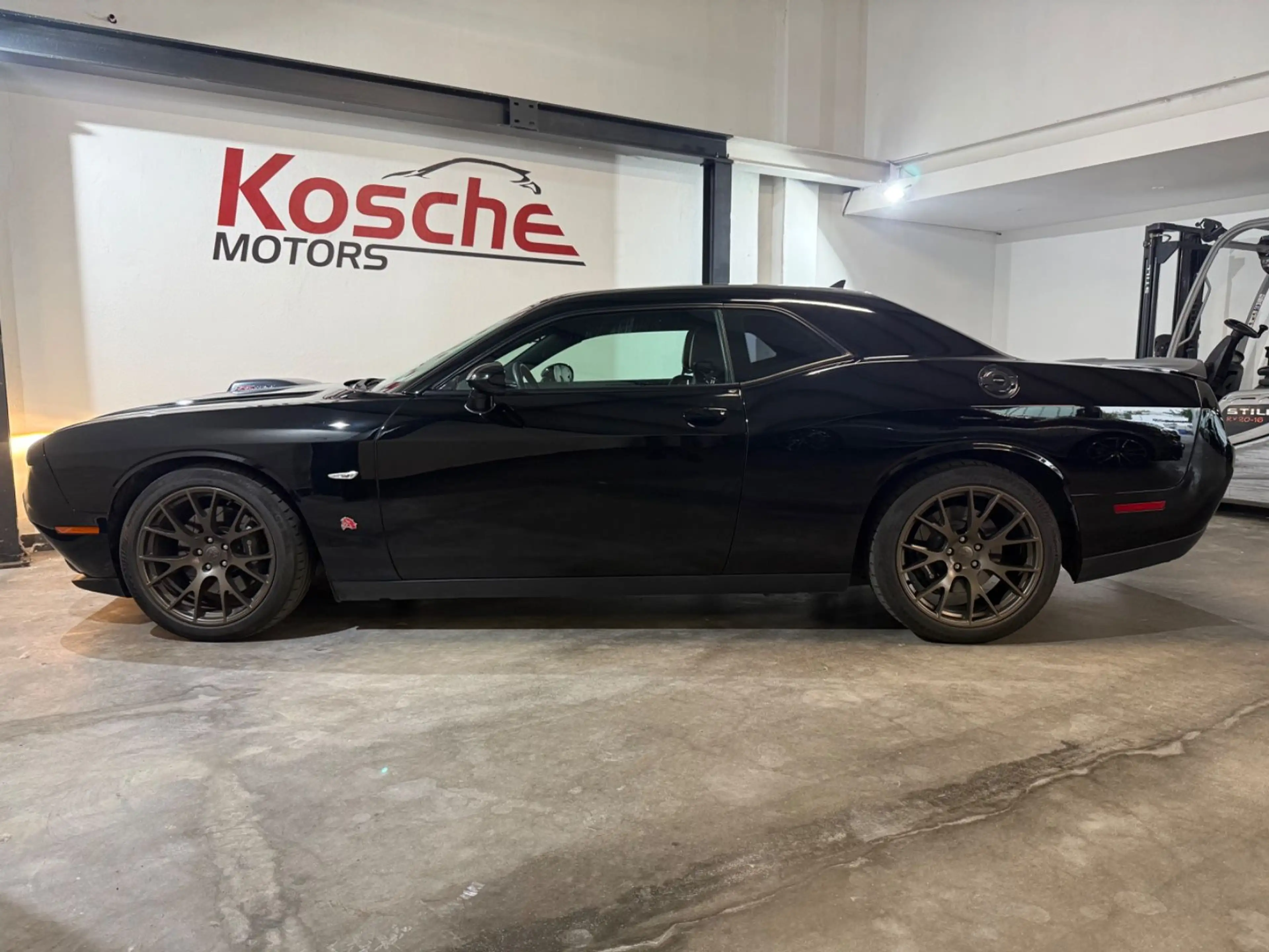 Dodge Challenger SRT 392 HEMI 6.4 Kamera H&K — photo 6