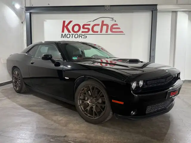 Dodge Challenger SRT 392 HEMI 6.4 Kamera H&K