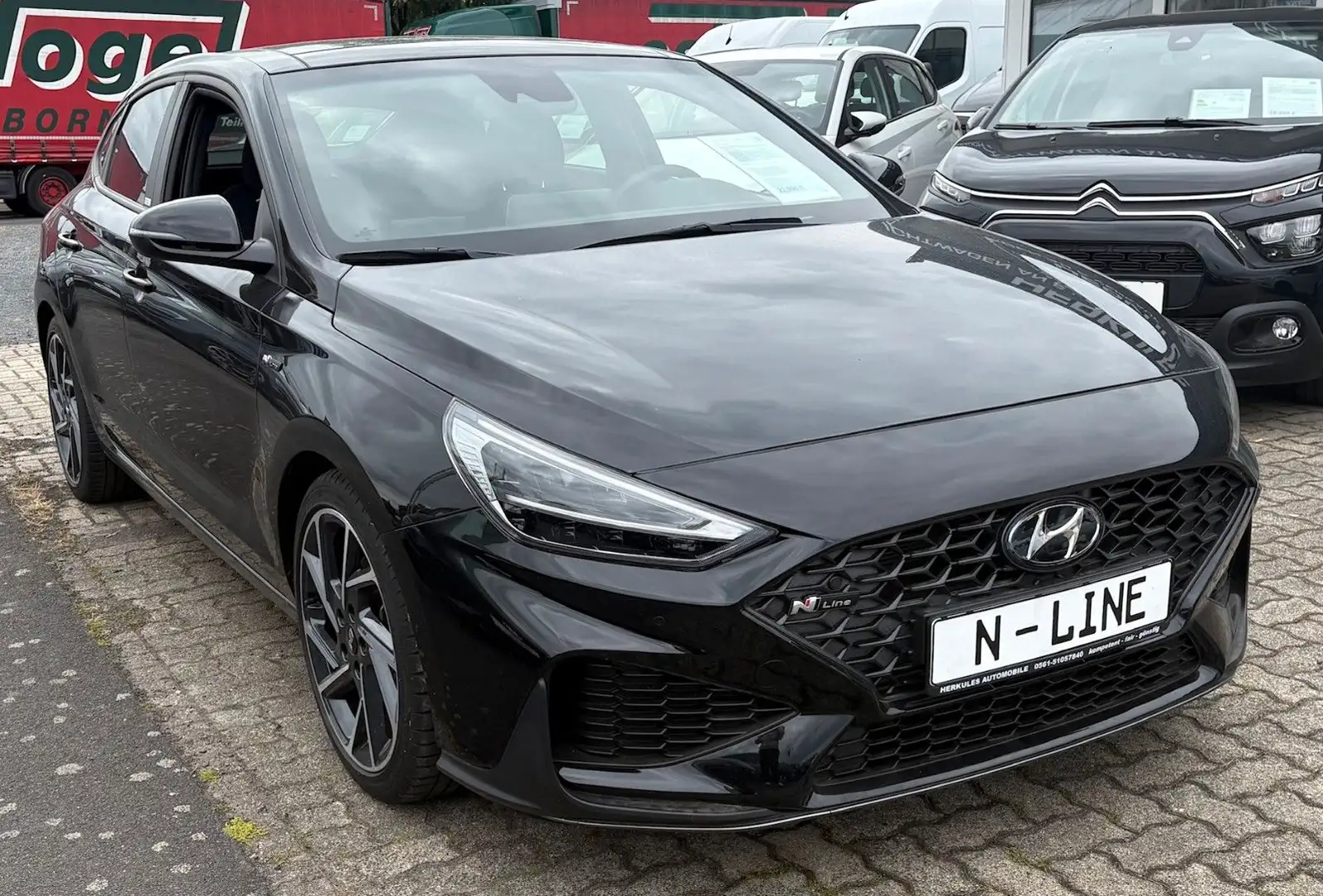 Hyundai i30 1.5 T-GDI N Line Fastback/Navi/Schiebedach Schwarz - 1