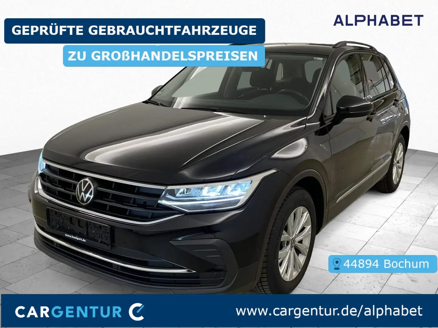 Volkswagen Tiguan 2.0 TDI Life ACC LED Lane Massage PDC Schwarz - 1