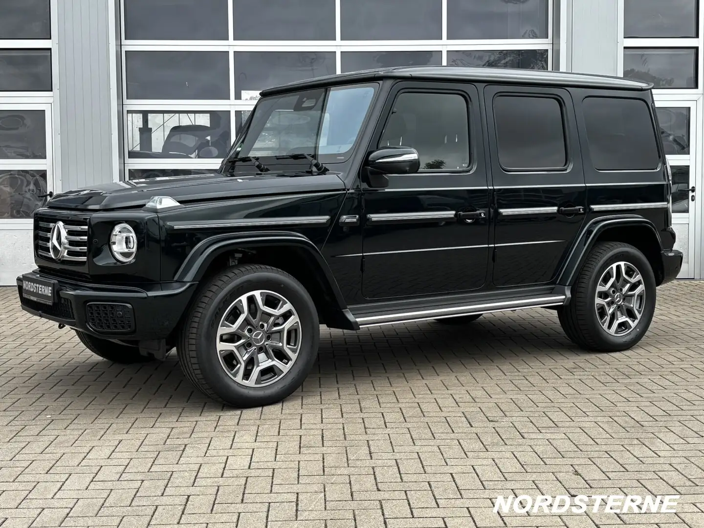 Mercedes-Benz G 450 G 450 d SHD+MEMORY+BURM+STANDHZG+360+AHK+MASSAGE Zielony - 2