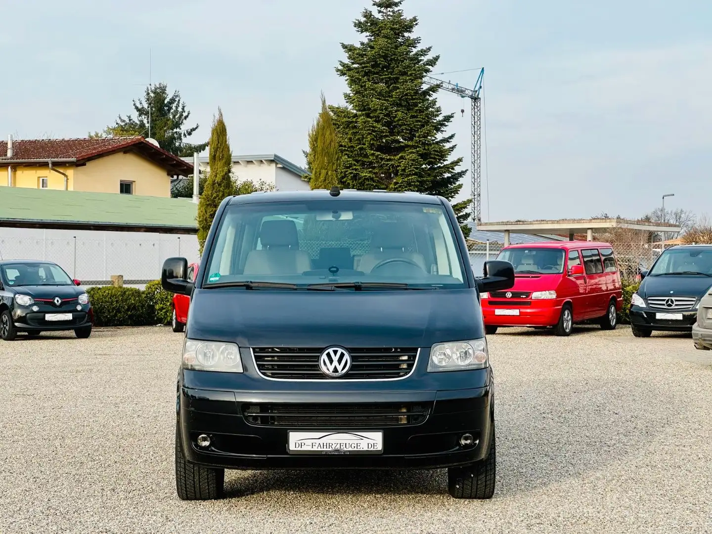 Volkswagen T5 Transporter T5 Bus Multivan Kamera Klima Navi 7 Sitzer AHK Schwarz - 2