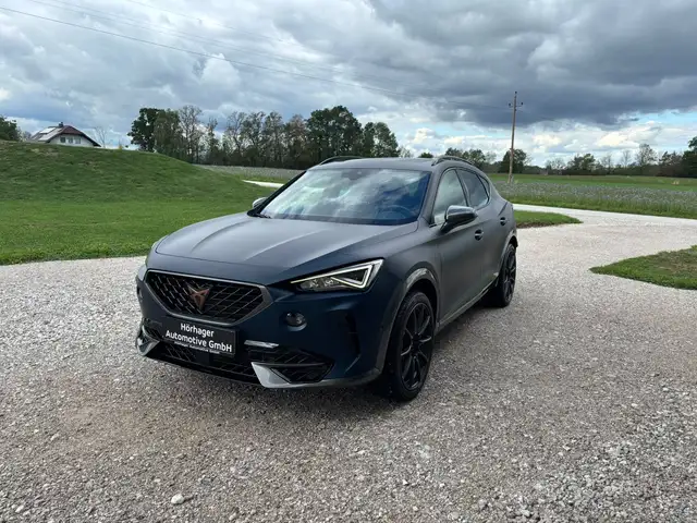 Cupra Formentor view 3