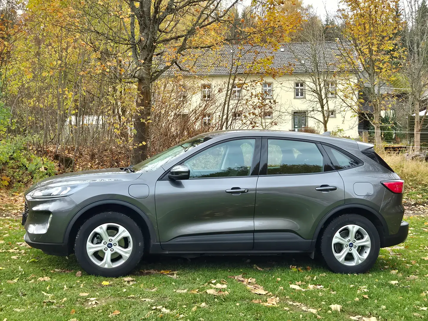 Ford Kuga 2,5 Duratec PHEV Cool & Connect SERVICE+TÜV NEU Grau - 2