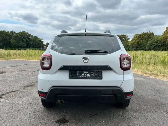 Dacia Duster view 4