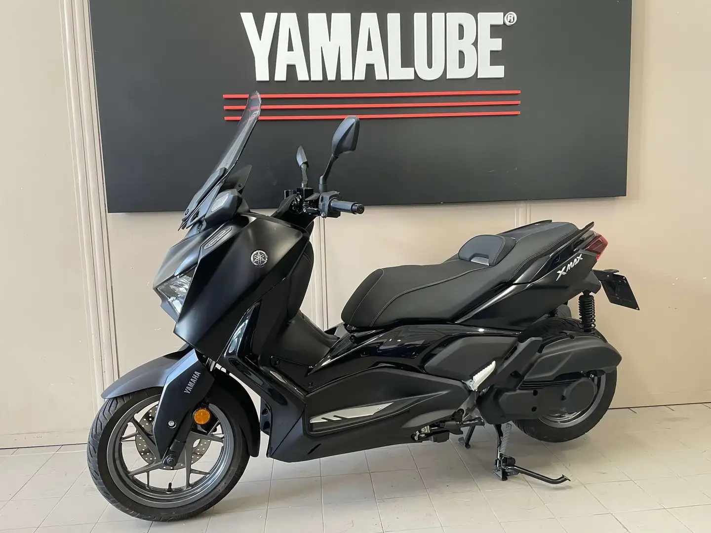 Yamaha X-Max 125 TECH MAX Nero - 2