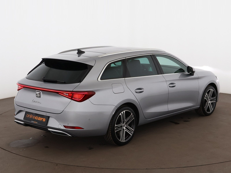 SEAT Leon ST 2.0 TDI Xcellence Plus Aut LED SKY AHK — photo 8