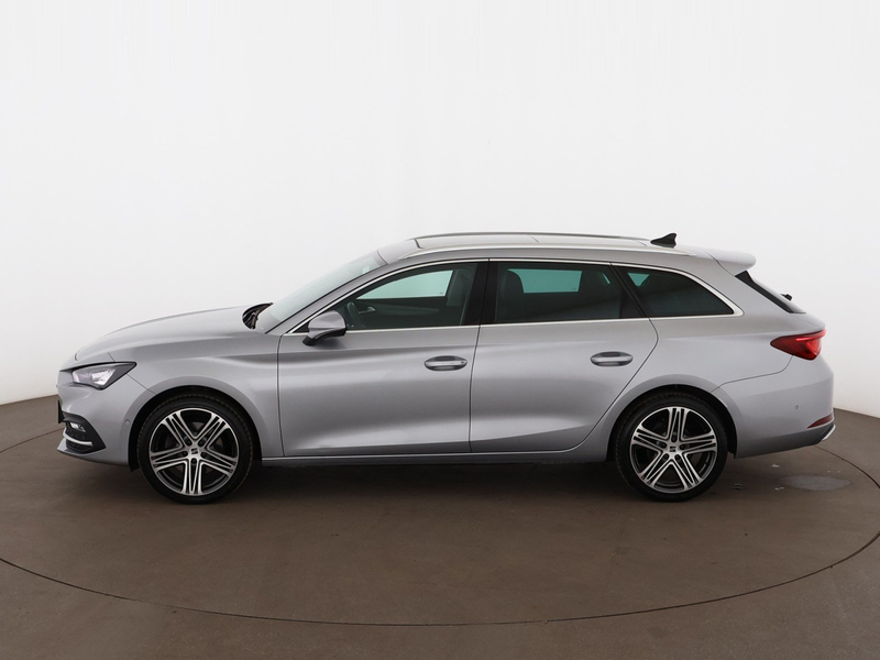 SEAT Leon ST 2.0 TDI Xcellence Plus Aut LED SKY AHK — photo 5