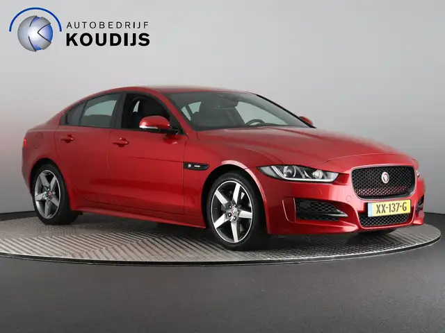 Jaguar XE 2.0t R-Sport (NL-Auto / Camera / Carplay / Navi /