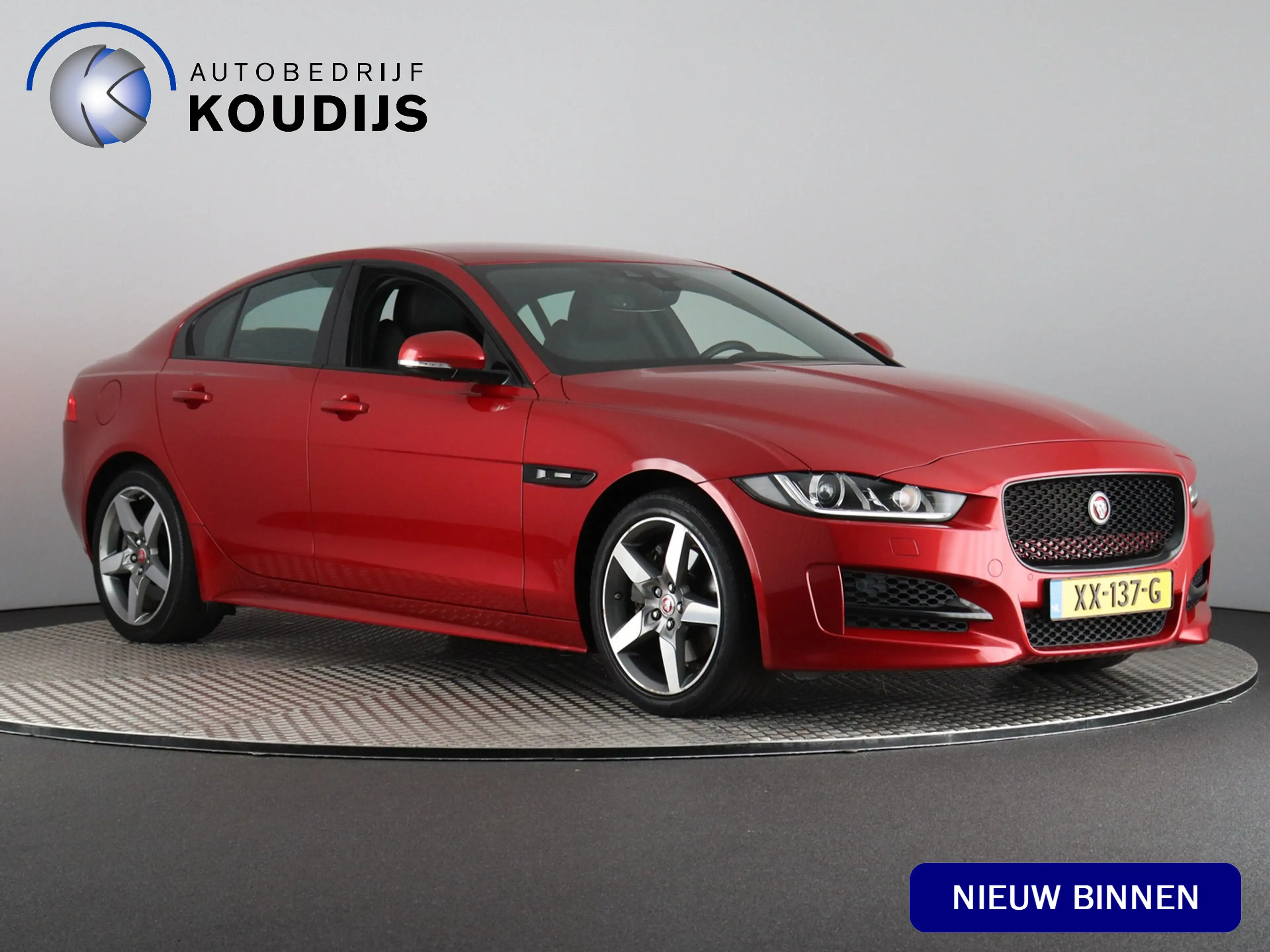 Jaguar XE 2.0t R-Sport (NL-Auto / Camera / Carplay / Navi /