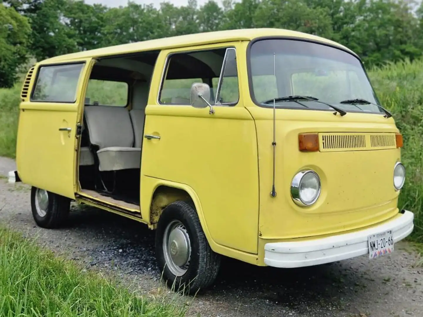 Volkswagen T2 Żółty - 1