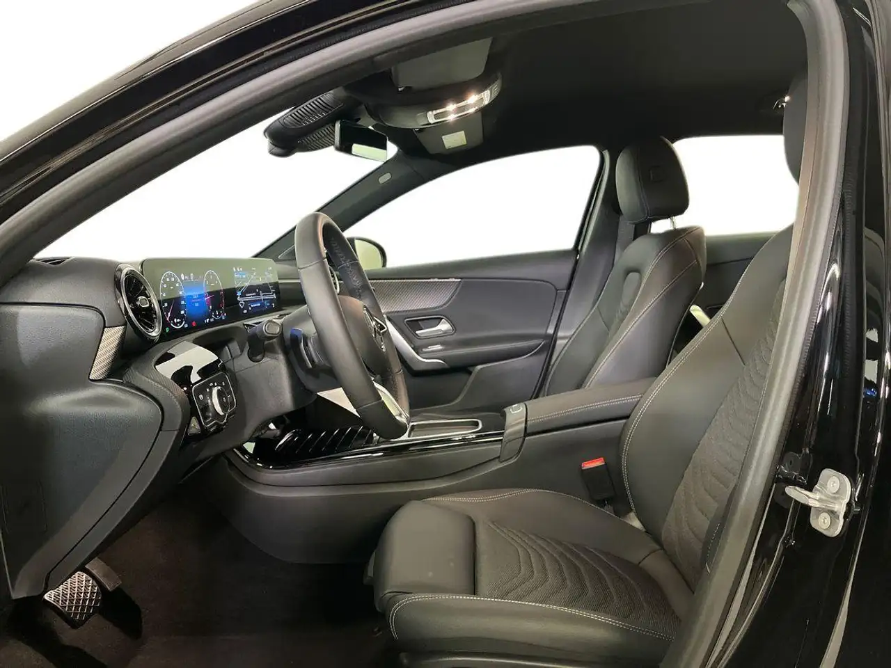 Mercedes-Benz A-Class 2026 — фото 10