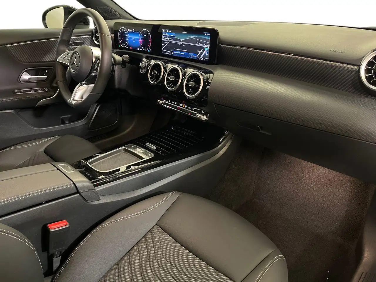 Mercedes-Benz A-Class 2026 — фото 15
