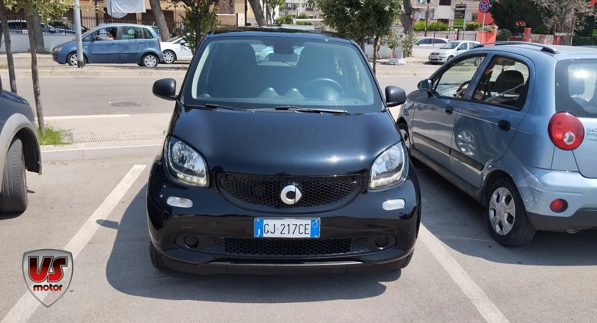 smart forFour 70 1.0 Prime Zwart - 2