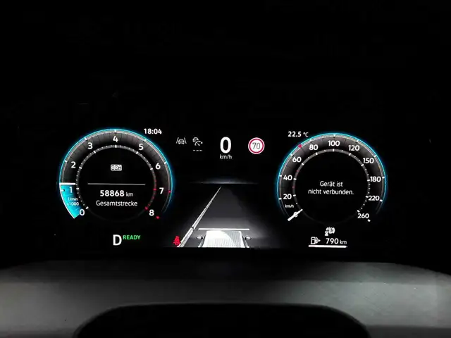 Volkswagen Golf view 11