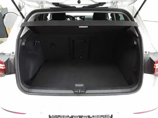 Volkswagen Golf view 15
