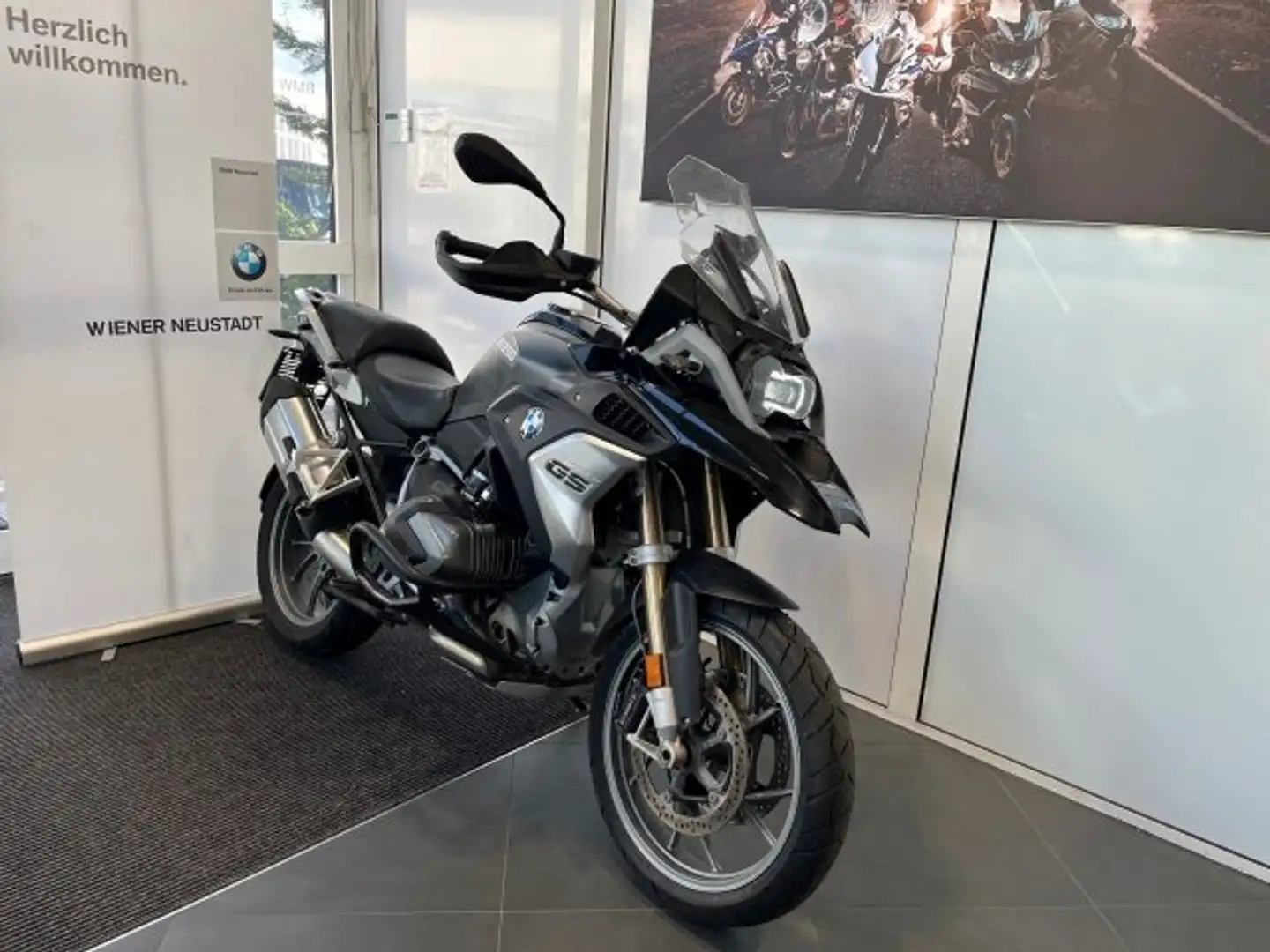 BMW R 1250 GS R 1250 GS crna - 1