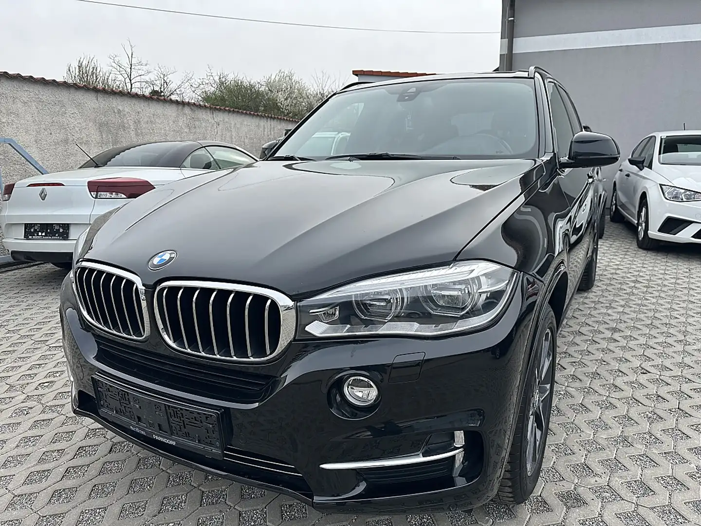 BMW X5 xDrive30d Aut. Schwarz - 1