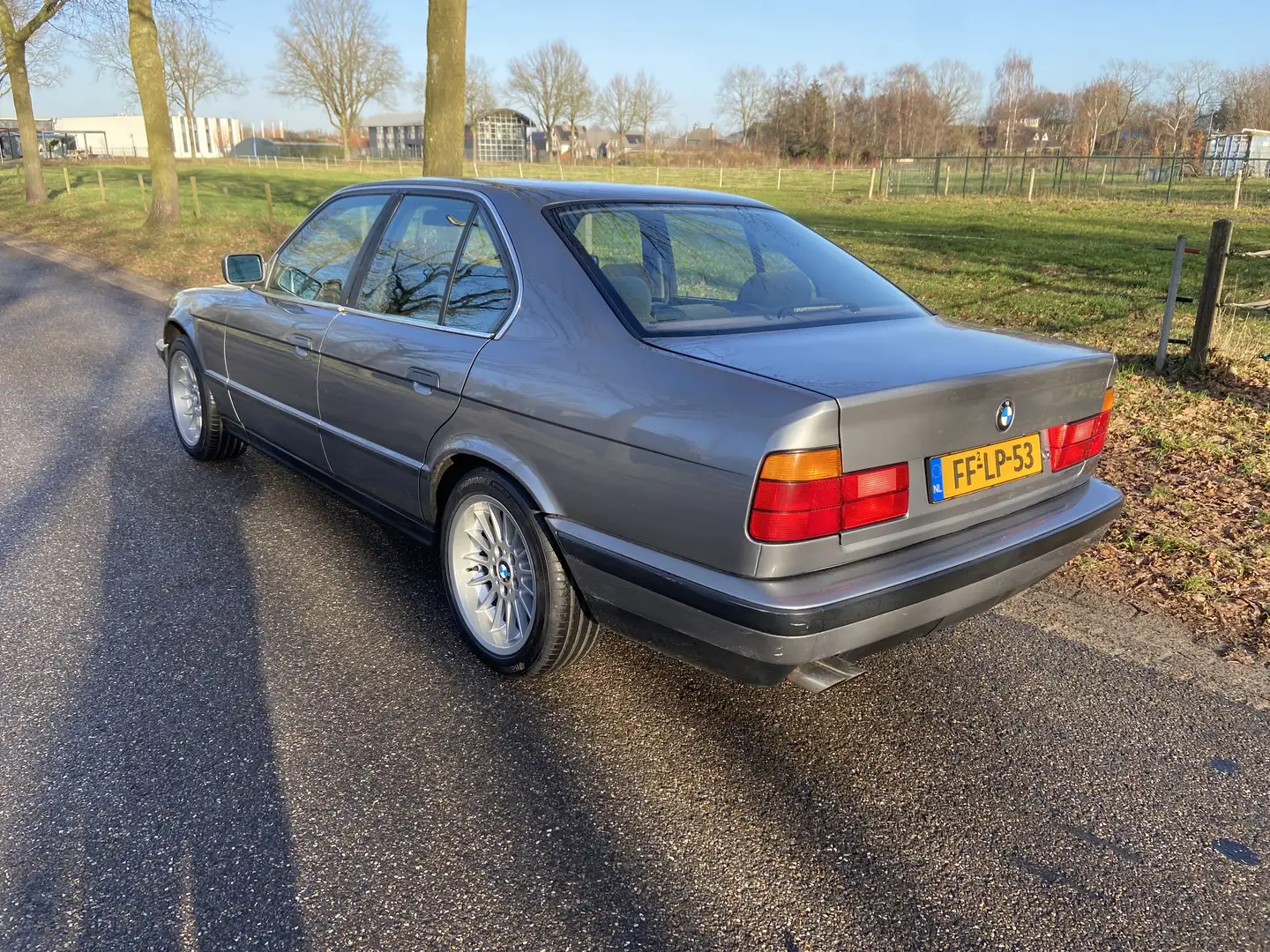 BMW 525 525i 24V Handbak Gris - 2