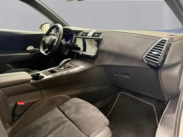 DS Automobiles DS 7 Crossback view 14