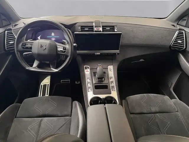 DS Automobiles DS 7 Crossback view 11
