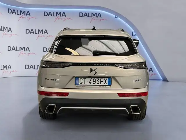 DS Automobiles DS 7 Crossback view 4
