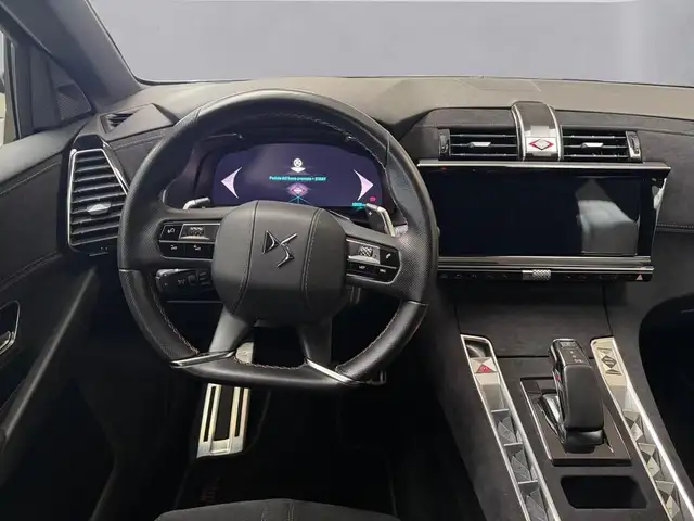 DS Automobiles DS 7 Crossback view 12