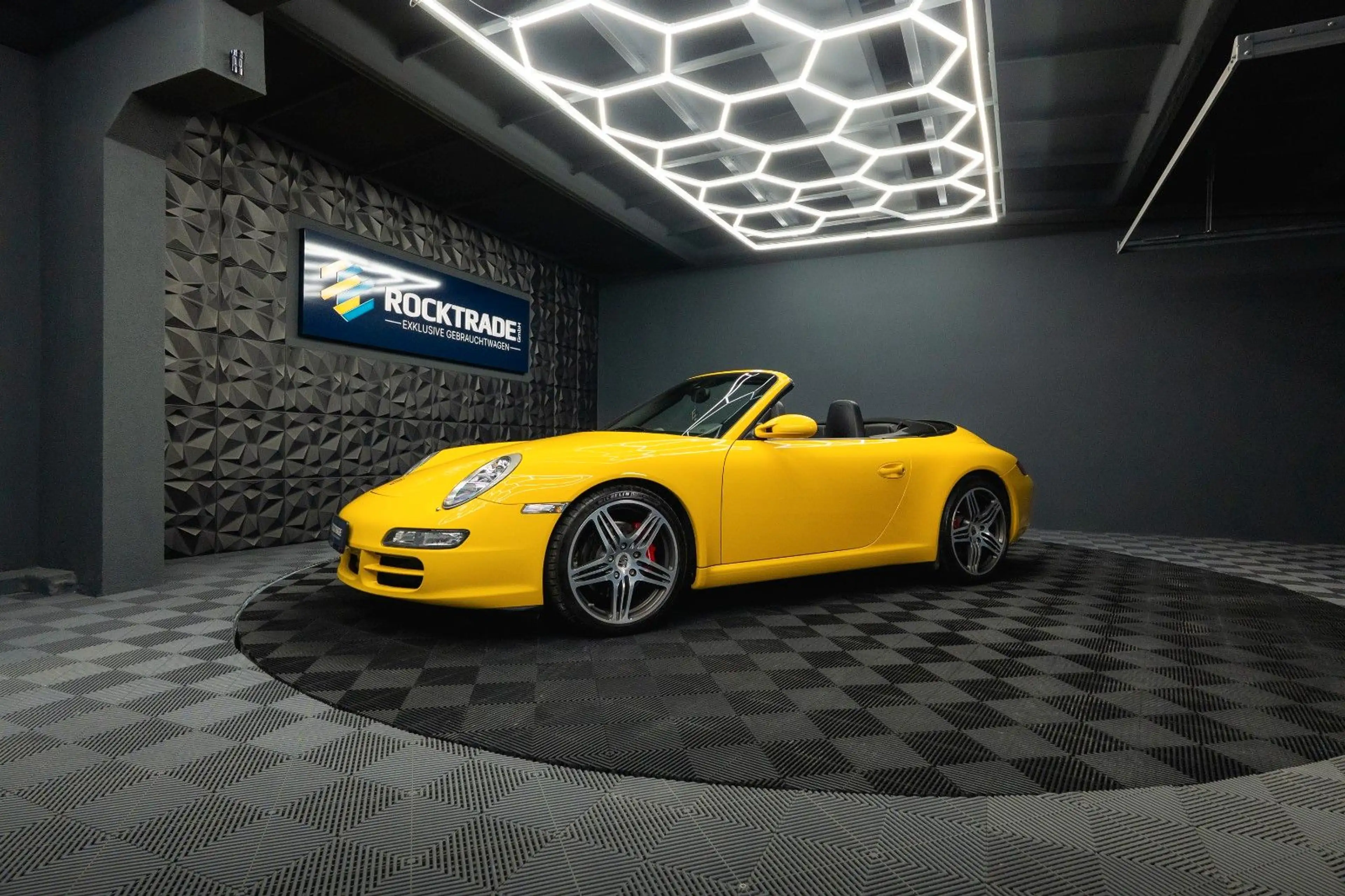 Porsche 997 911 Carrera S Cabrio *1.Hand*Chrono+*6 Gang* — photo 2