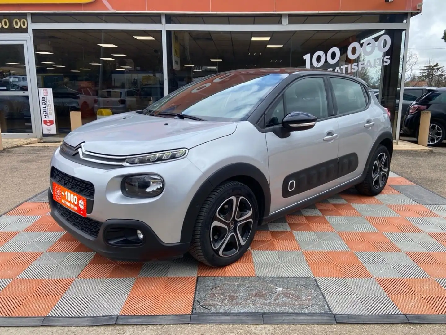 Citroen C3 Puretech 110 SHINE GPS CAMERA Gris - 1