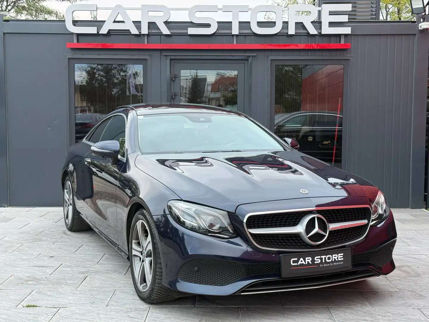 Mercedes-Benz E 220 Coupe|Pano|360|Totwinkel|Keyless|Multibeam|Navi| Blau - 1