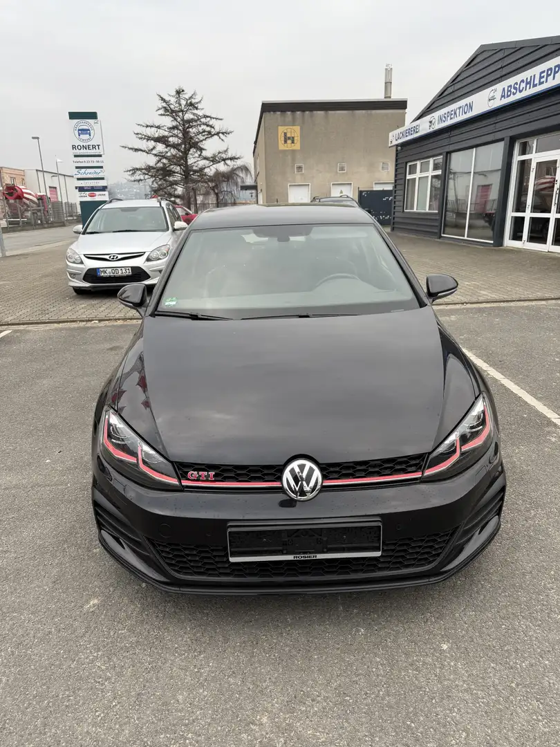 Volkswagen Golf GTI (BlueMotion Technology) - 1