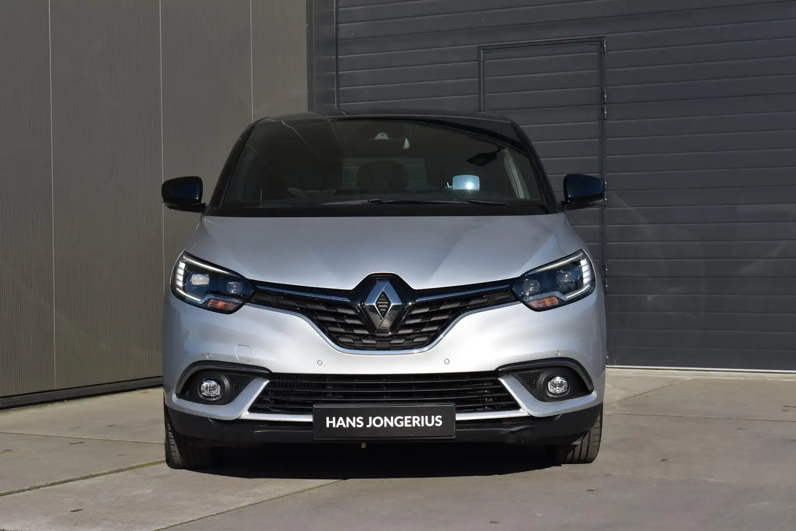 Renault Scenic TCe 140 EDC Black Edition | AUTOMAAT | PANORAMADAK Gris - 2
