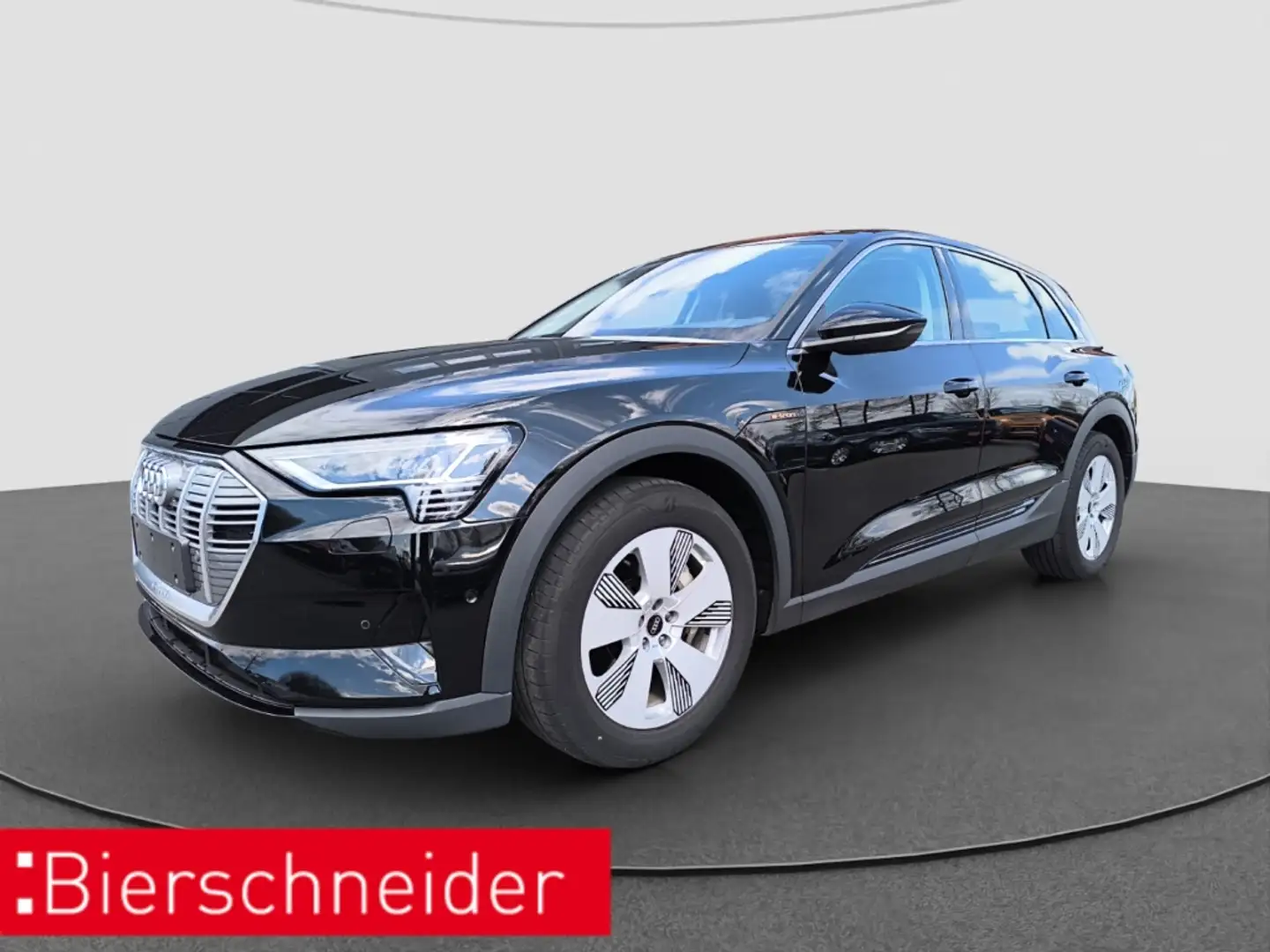 Audi e-tron 55 quattro AHK LUFTFEDERUNG RFK NAVI Schwarz - 1