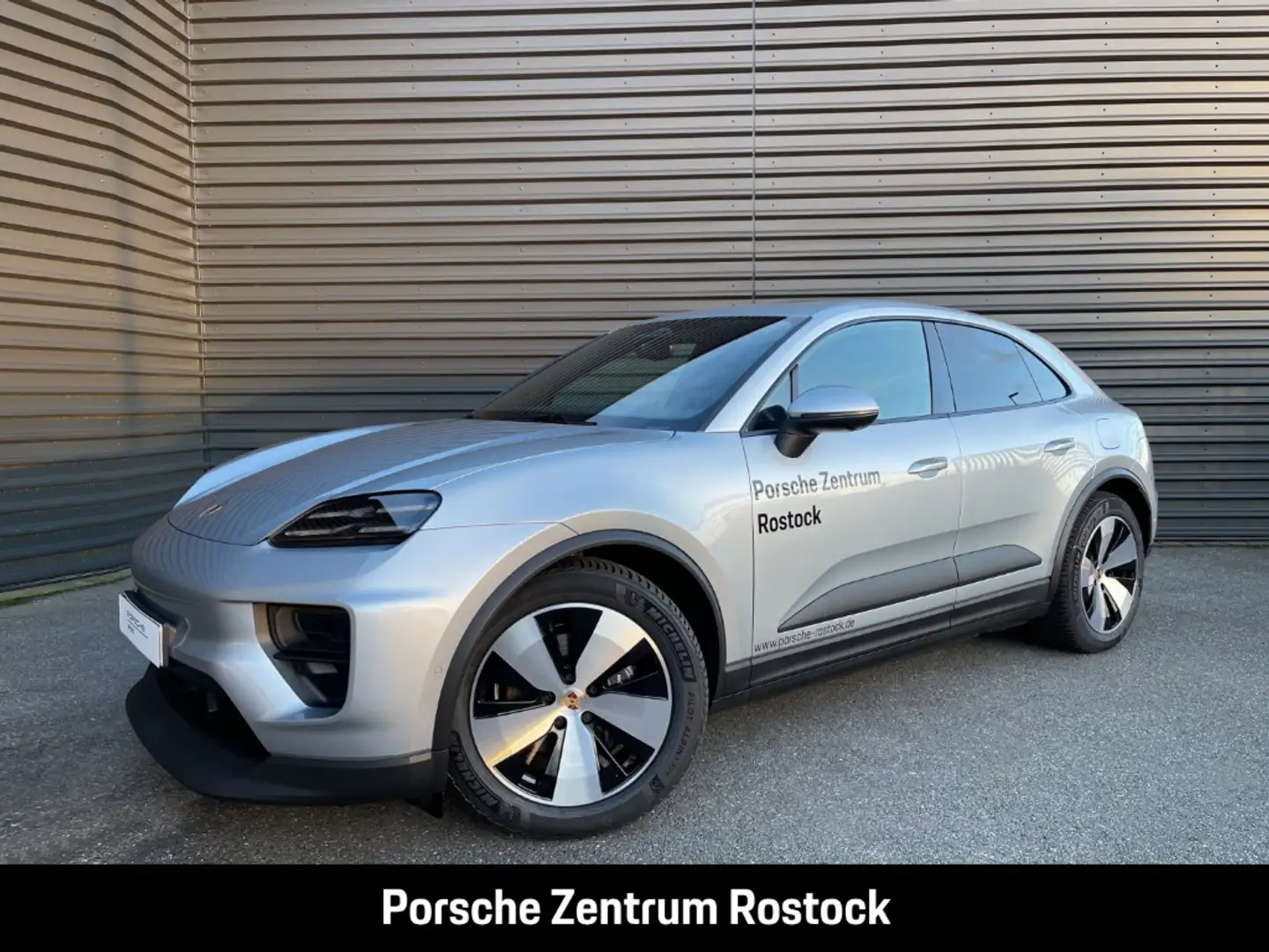 Porsche Macan InnoDrive Surround-View BOSE Luftfederung Silber - 1