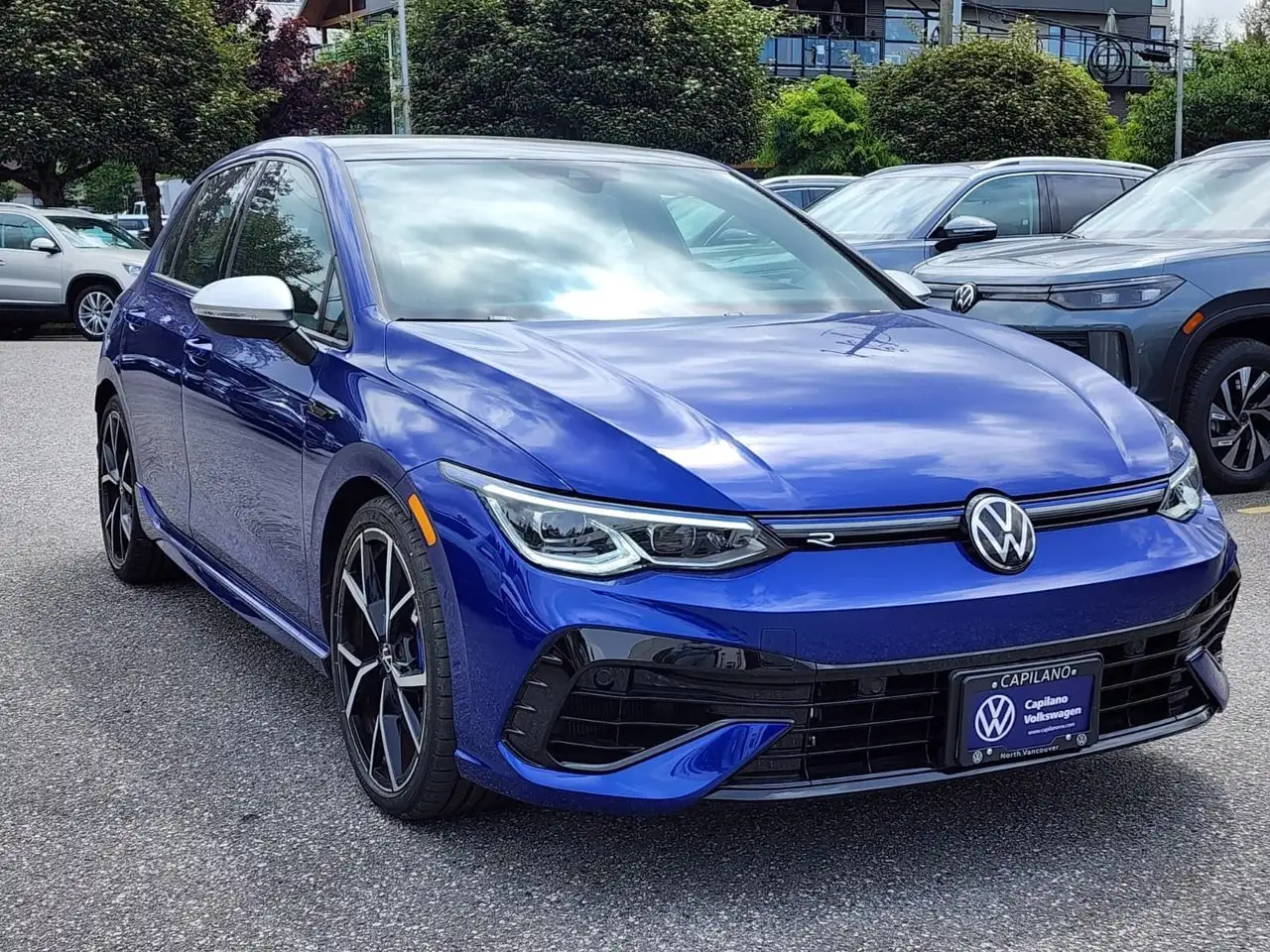 Volkswagen Golf R снимка Volkswagen Golf R