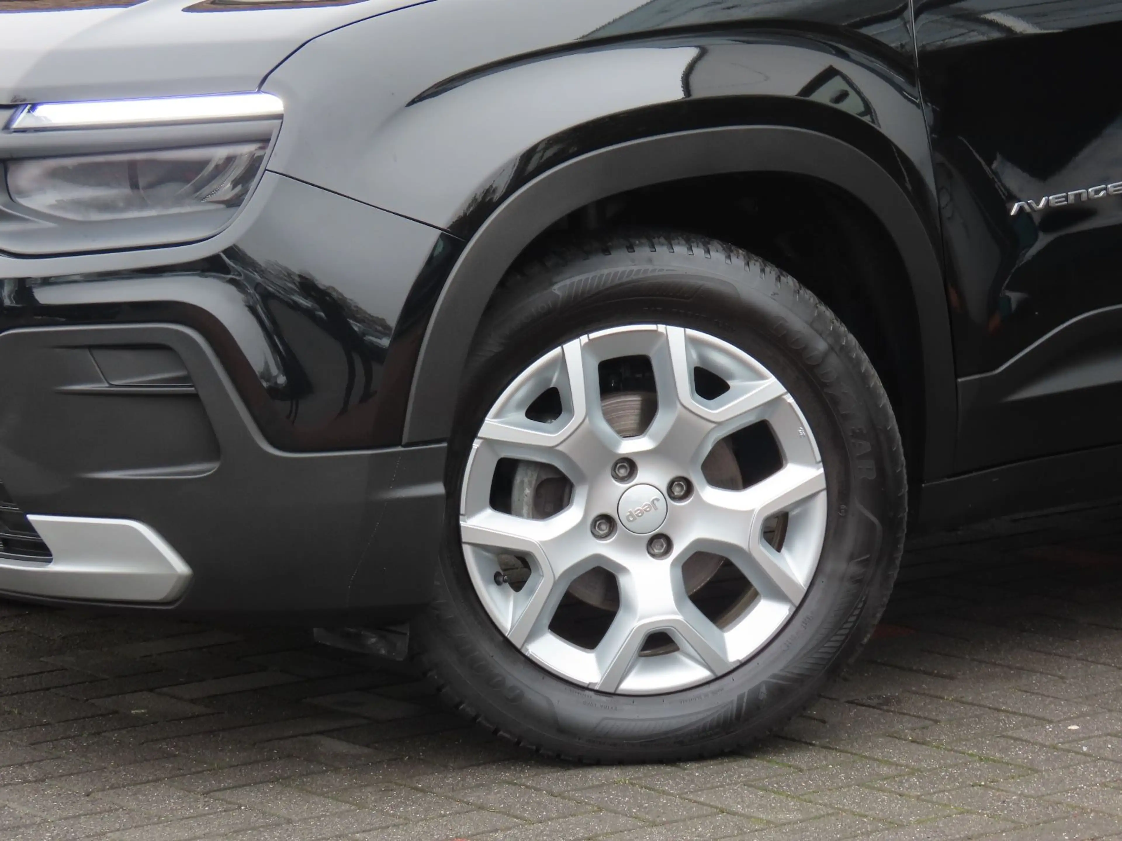 Jeep Avenger 1.2 GSE T3 GDI Klima Navi CarPlay — photo 5